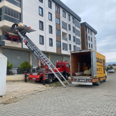 Taşınırken Paketleme Rehberi: Eşyalarınızı Koruyun